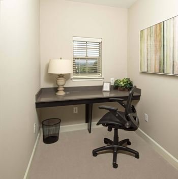 Business Space at Greystone Pointe, Knoxville, Tennessee